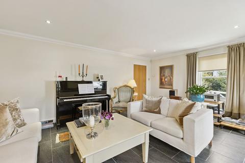 undefined, Carrington Terrace, Crieff, PH7