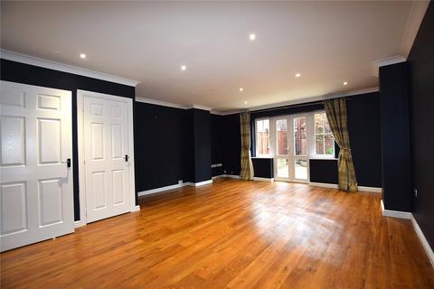 undefined, Princess Louise Square, Alton, Hampshire, GU34