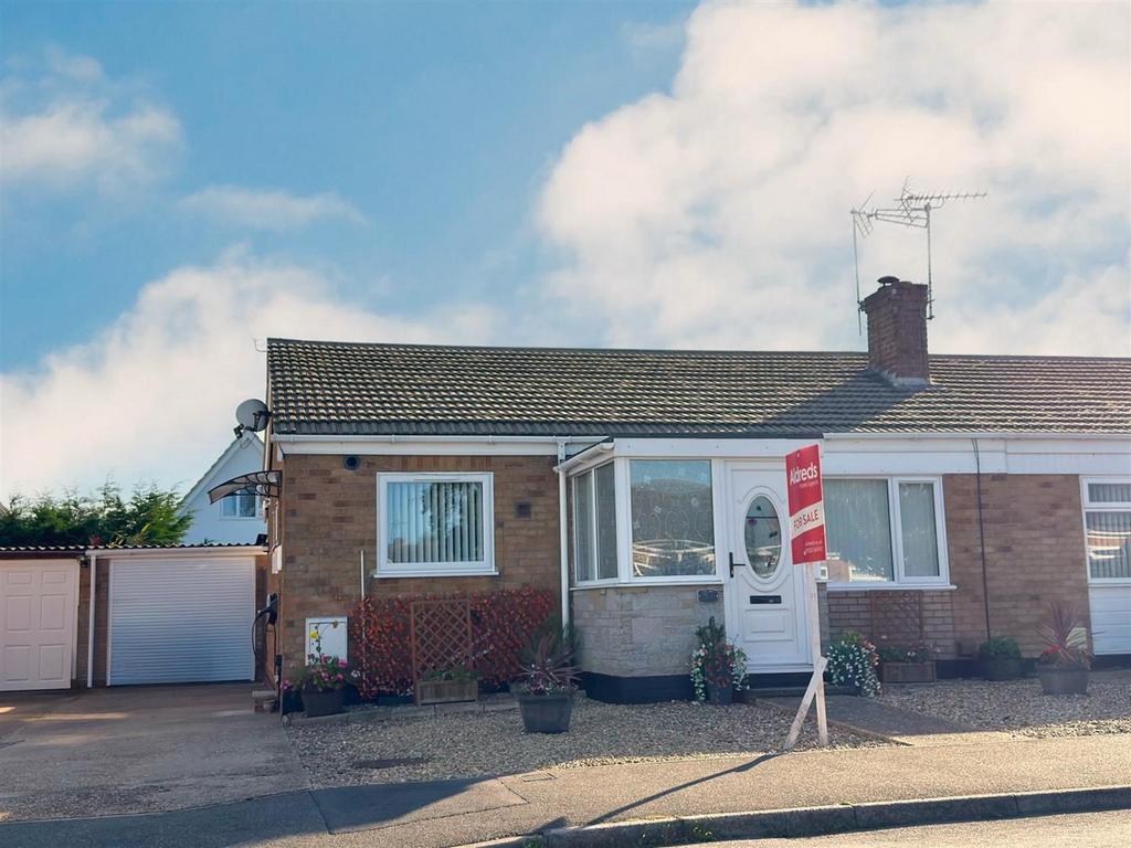 Front And Garage.jpg