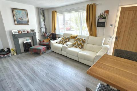 3 bedroom semi-detached bungalow for sale, Lloyds Avenue, Kessingland, Lowestoft, Suffolk, NR33