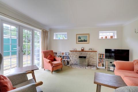 undefined, EAST STREET, HAMBLEDON