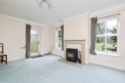 2 bedroom apartment for sale, Hollins Hall, Harrogate HG3