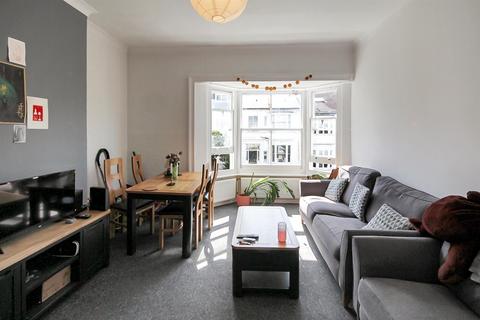 5 bedroom maisonette to rent, Buckingham Place, Brighton