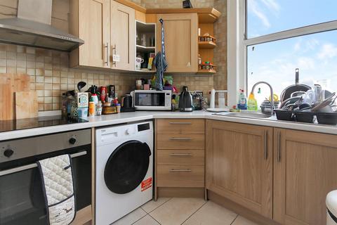 5 bedroom maisonette to rent, Buckingham Place, Brighton