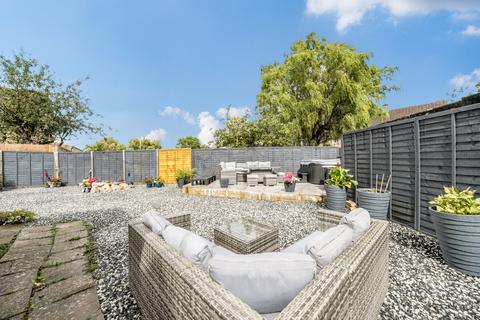 19 Swanbrook, Swindon, SN3 5AJ