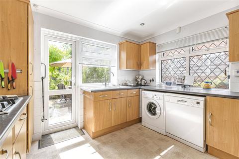 10 Turnpike Drive, Orpington, BR6 7SJ