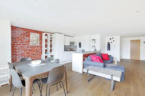 2 bedroom apartment for sale, Glebe Road, London, E8