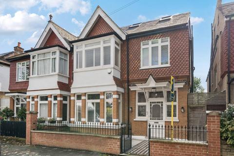 60 King Edwards Gardens, London, W3 9RQ