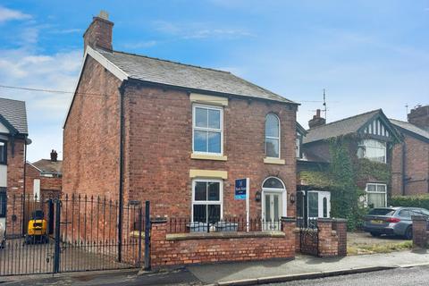 2 bedroom detached house for sale, Nantwich Road, Cheshire CW10