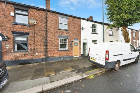 2 bedroom terraced house for sale, Stockport Road, Greater Manchester SK14