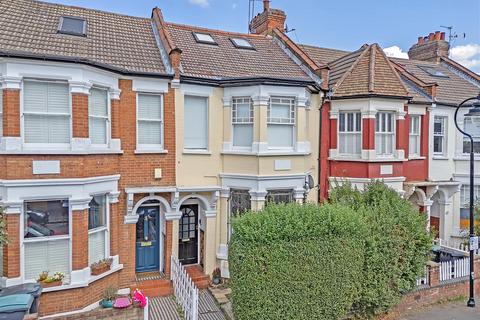 3 bedroom flat for sale, Rathcoole Avenue, London N8