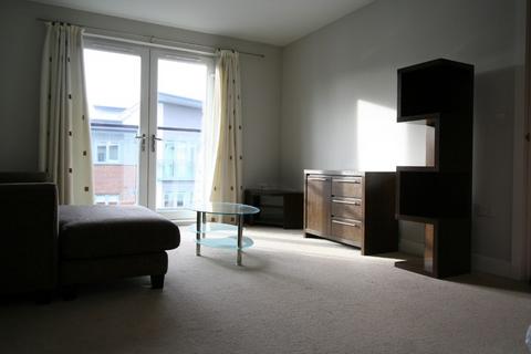 2 bedroom flat to rent, Colombo Square, Worsdell Drive, Gateshead NE8