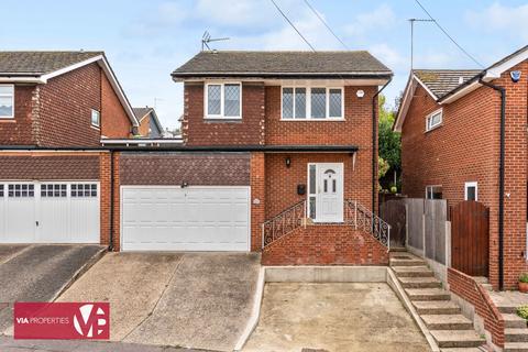 John Eliot Close, Waltham Abbey EN9