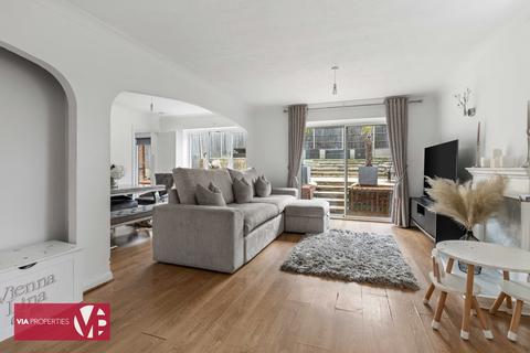 undefined, John Eliot Close, Waltham Abbey EN9