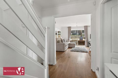 11a John Eliot Close, Nazeing, Waltham Abbey, EN9 2NZ