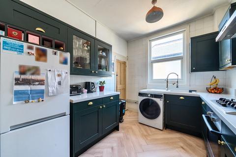 3 bedroom maisonette for sale, Harborough Road, Streatham, London, SW16