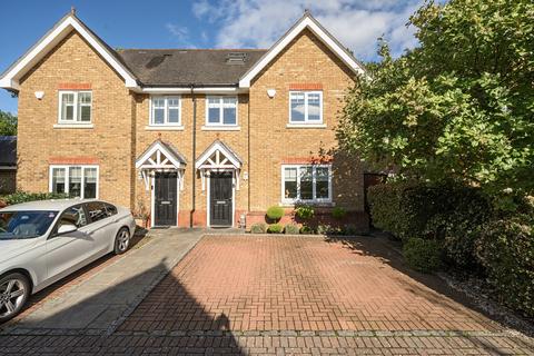 5 bedroom semi-detached house for sale, Oakhurst Close, Kingston Upon Thames, KT2