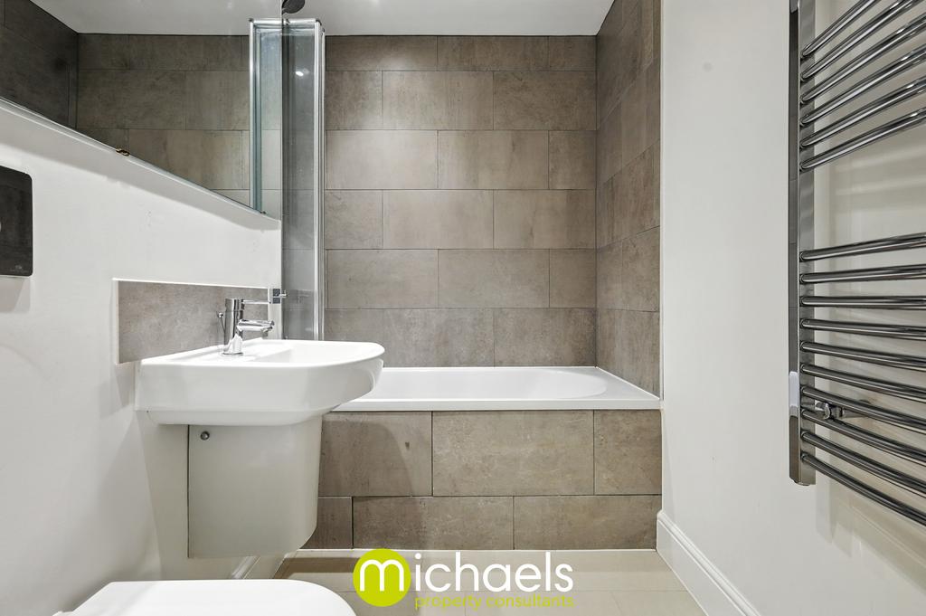 Family Bathroom Suite