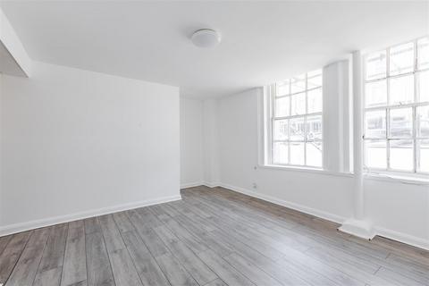 1 bedroom flat to rent, Seaside, Eastbourne