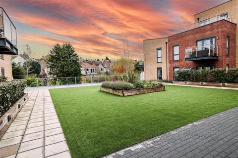 2 bedroom apartment for sale, Frogmore Road, Hemel Hempstead, HP3