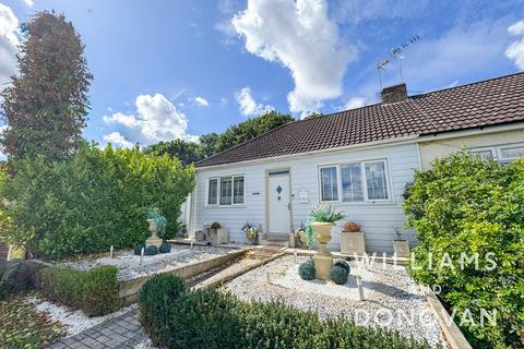 3 bedroom semi-detached bungalow for sale, Woodside Road, Hockley