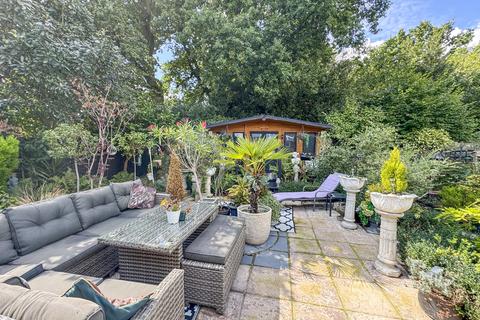 3 bedroom semi-detached bungalow for sale, Woodside Road, Hockley