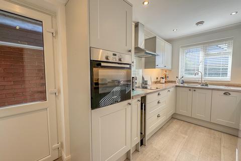undefined, Plumberow Avenue, Hockley