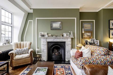 2 bedroom flat for sale, Weymouth Street, London W1G