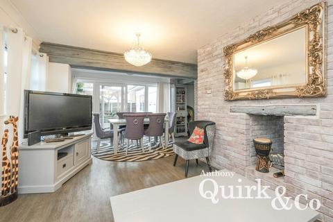4 bedroom detached bungalow for sale, Long Road, Canvey Island, SS8