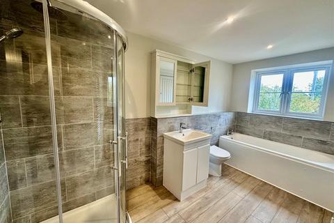 3 bedroom detached house for sale, Thurstons , Binsted, Alton