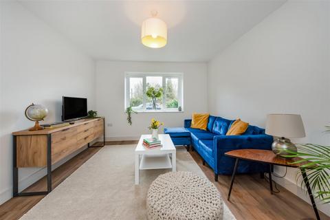 3 bedroom detached house for sale, Thurstons , Binsted, Alton