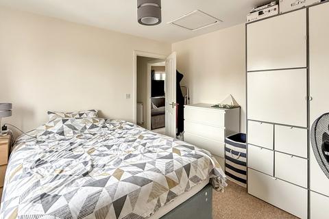 2 bedroom apartment for sale, Swaledale Road, Warminster