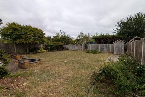 37 Fairleas, Branston, Lincoln, LN4 1NW