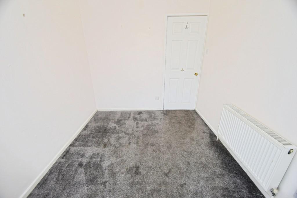 9f701b9f-Bedroom 202