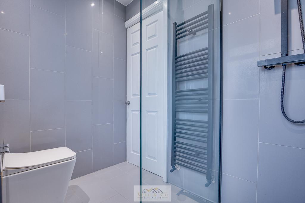 Bathroom 1.2