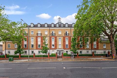 undefined, High Road, London N12