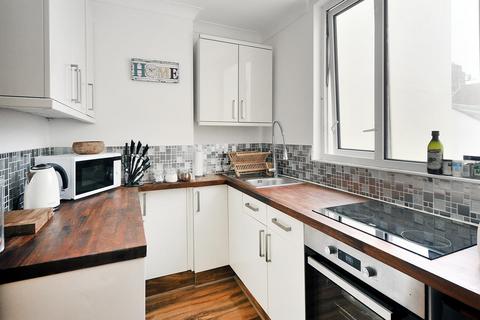 2 bedroom apartment for sale, Crescent Road, Worthing