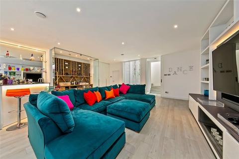 undefined, Taylor Avenue, Kew, Surrey, TW9