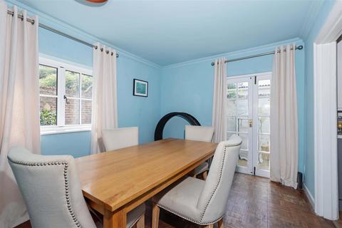 undefined, Cambridge Road, Worthing