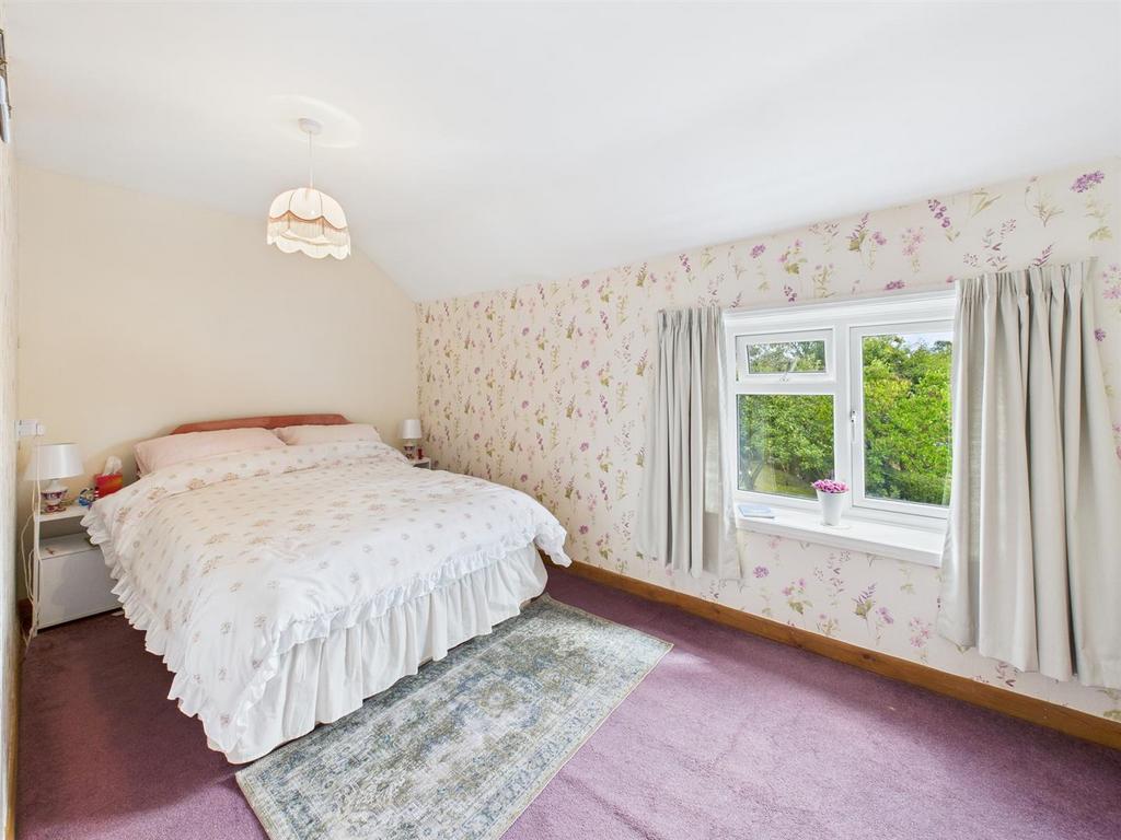 Bedroom:
