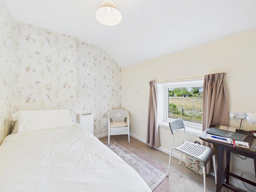 Bedroom: