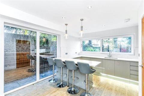 undefined, Elm Bank, Nottingham, Nottinghamshire, NG3