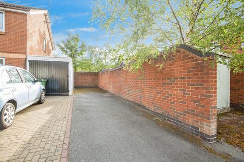 1 Barnsley Close, Atherstone, CV9 2DG