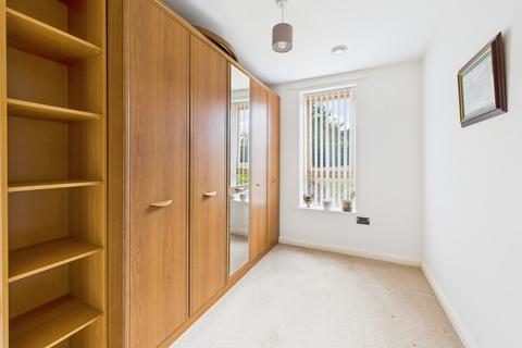 undefined, Kingswood, Kingsway, CH2