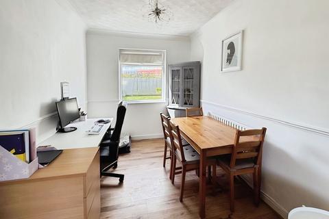3 bedroom end of terrace house for sale, Heol-y-Felin, Bryncenydd, Caerphilly, CF83 1AU