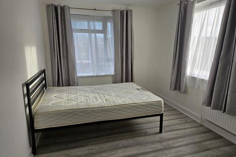 2 bedroom apartment for sale, Lady Margaret Road, Southall