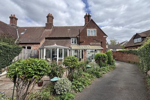 undefined, Main Street, Thorpe Satchville