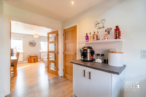 3 bedroom townhouse for sale, Lowes Drive, Tamworth