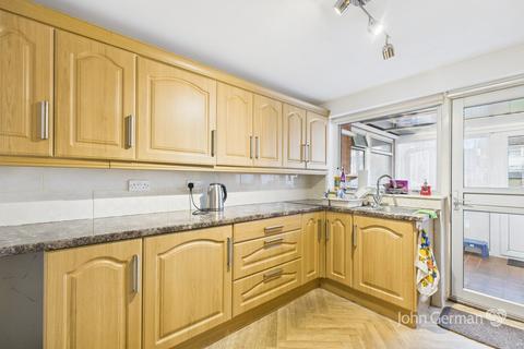 3 bedroom semi-detached bungalow for sale, Aspen Road, Barton-under-Needwood