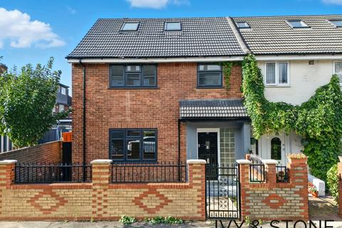 undefined, Grosvenor Road, London, Greater London, E10